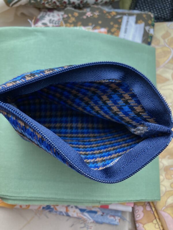 Pochette en laine pied de poule bleus & café