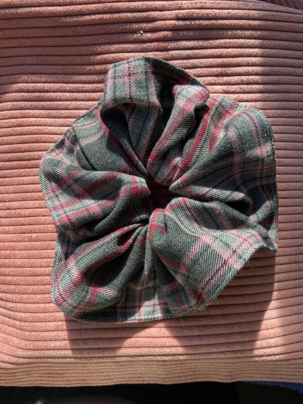 Chouchou large tartan laine rose et gris