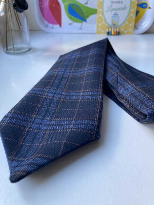 Cravate en laine tartan tons bleus