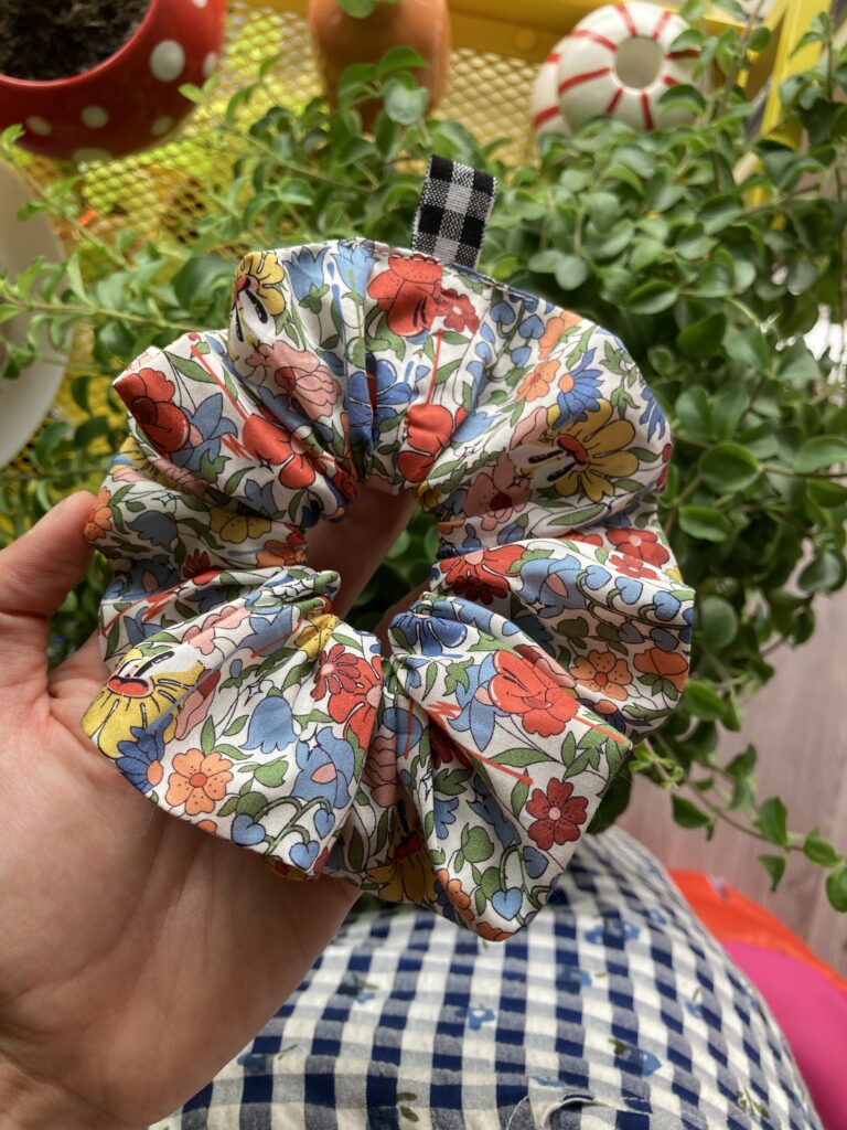 Chouchou fleuri vintage