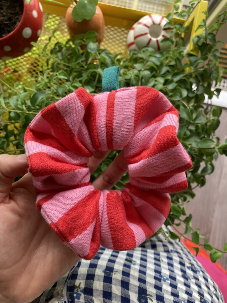 Chouchou jersey épais rayé rouge & rose